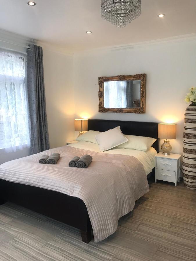 Studio Apartment Rainham  Luaran gambar
